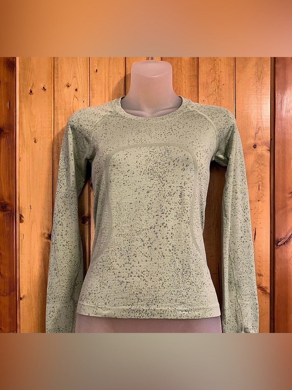 Lululemon Green Long Sleeve Athletic Top